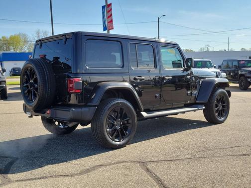 Black Clearcoat 2025 Jeep Wrangler 4xe Sahara