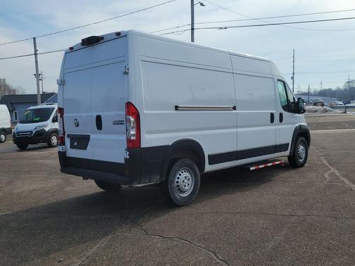 Bright White Clearcoat 2025 RAM ProMaster 2500 Tradesman