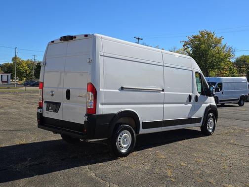 Bright White Clearcoat 2025 RAM ProMaster 2500 Tradesman