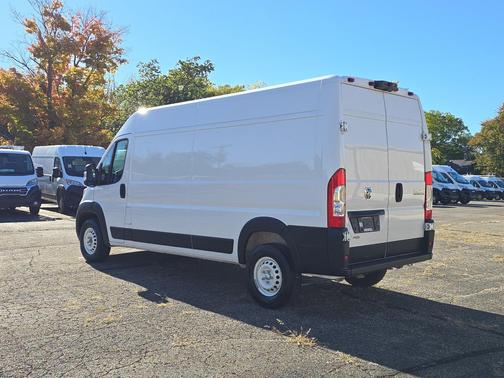 2025 RAM ProMaster 2500 Tradesman