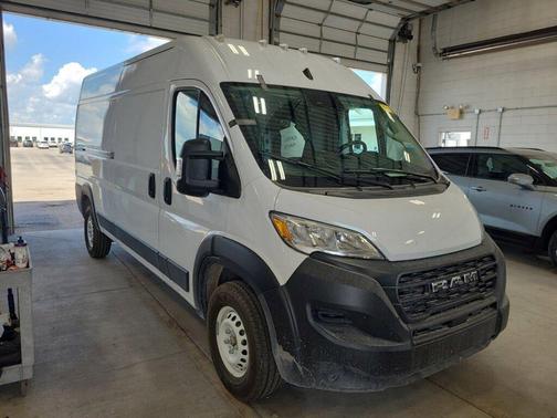 2025 RAM ProMaster 2500 Tradesman