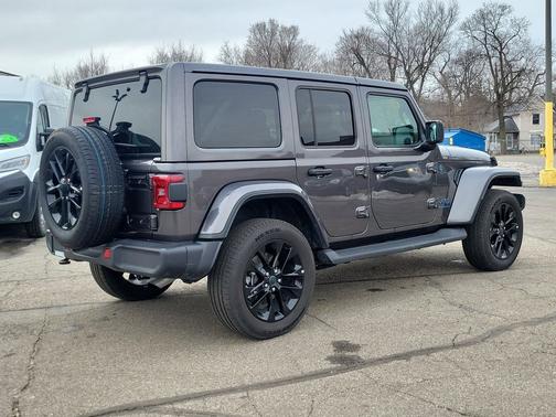 Granite Crystal Metallic Clearcoat 2025 Jeep Wrangler 4xe Sahara