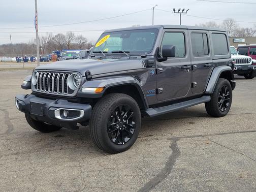 Granite Crystal Metallic Clearcoat 2025 Jeep Wrangler 4xe Sahara