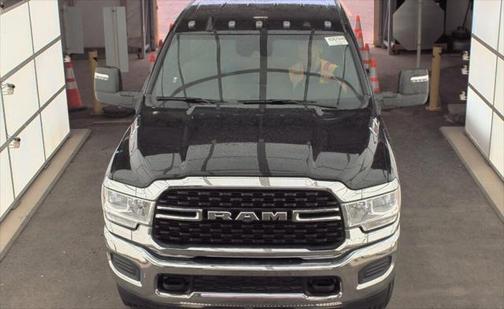 2023 RAM 2500 Tradesman Crew Cab 4x4 6'4' Box
