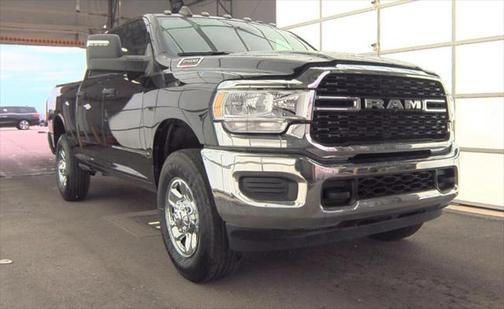 2023 RAM 2500 Tradesman Crew Cab 4x4 6'4' Box