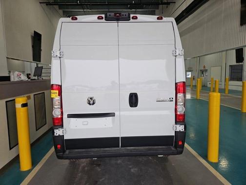 2025 RAM ProMaster 2500 Tradesman