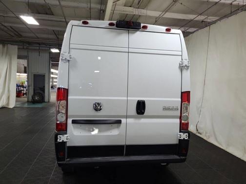 2025 RAM ProMaster 2500 Tradesman