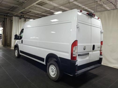 2025 RAM ProMaster 2500 Tradesman