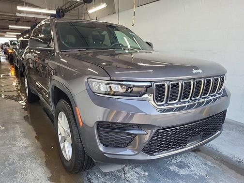 2024 Jeep Grand Cherokee Laredo