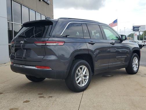 2024 Jeep Grand Cherokee Laredo