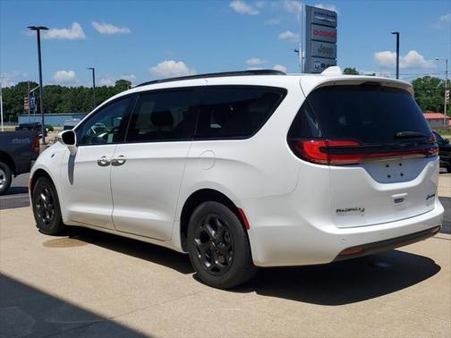 2021 Chrysler Pacifica Hybrid Touring L