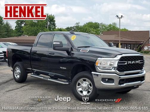 2024 RAM 2500 Big Horn Crew Cab 4x4 6'4' Box