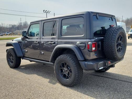 Granite Crystal Metallic Clearcoat 2025 Jeep Wrangler 4xe Willys