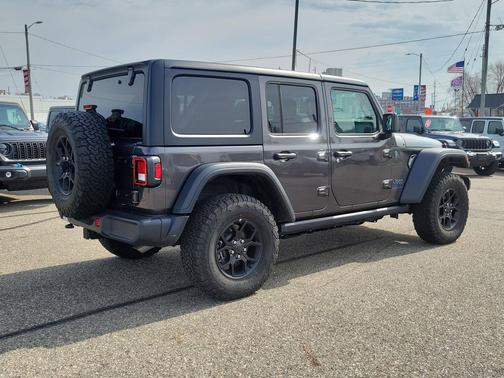 Granite Crystal Metallic Clearcoat 2025 Jeep Wrangler 4xe Willys