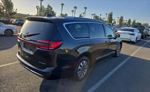 2021 Chrysler Pacifica Hybrid Touring L