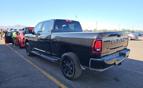 2025 RAM 2500 Big Horn Crew Cab 4x4 6'4' Box