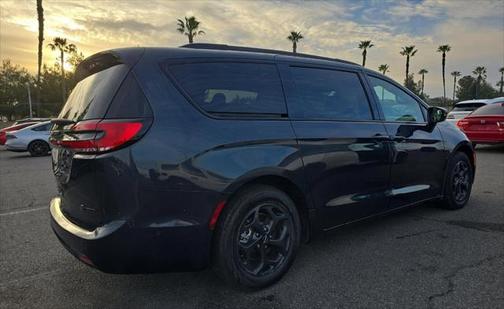2021 Chrysler Pacifica Hybrid Limited