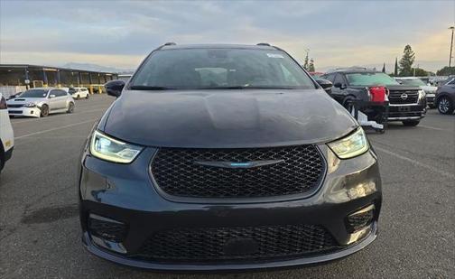 2021 Chrysler Pacifica Hybrid Limited