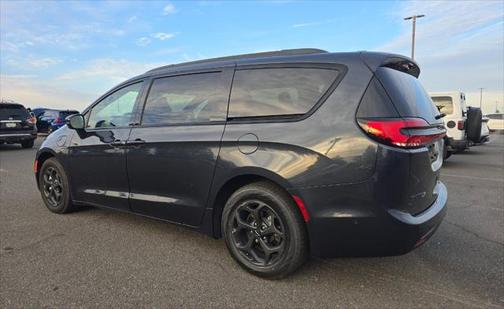 2021 Chrysler Pacifica Hybrid Limited