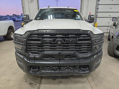 2025 RAM 3500 Tradesman Crew Cab 4x4 6'4' Box