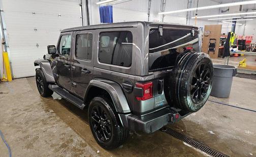 2025 Jeep Wrangler 4xe Sahara