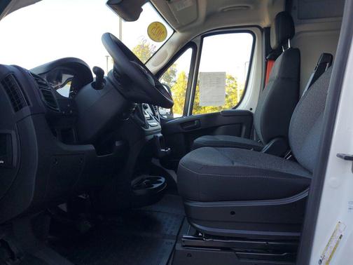2025 RAM ProMaster 2500 Tradesman