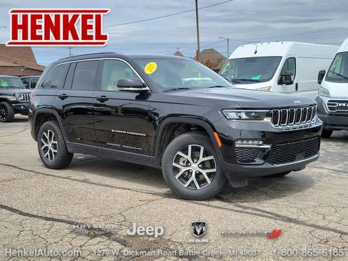 Diamond Black Crystal Pearlcoat 2025 Jeep Grand Cherokee Limited