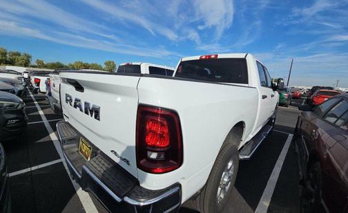 2025 RAM 2500 Big Horn Crew Cab 4x4 6'4' Box