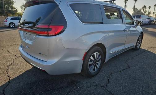 2022 Chrysler Pacifica Hybrid Limited