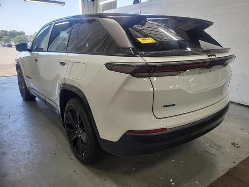 2024 Jeep Wagoneer S Launch Edition