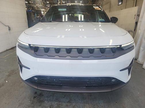 2024 Jeep Wagoneer S Launch Edition