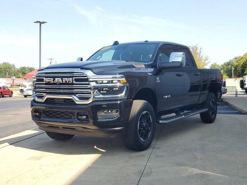 2025 RAM 2500 Laramie Crew Cab 4x4 6'4' Box