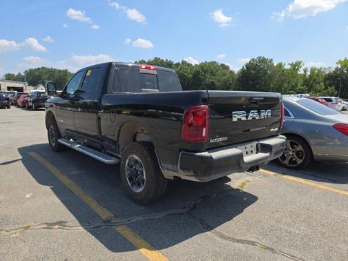 2025 RAM 2500 Laramie Crew Cab 4x4 6'4' Box