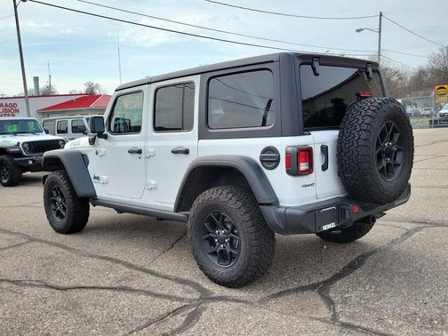 Bright White Clearcoat 2025 Jeep Wrangler 4xe Willys