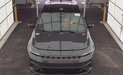 Baltic Gray Metallic Clearcoat 2024 Jeep Wagoneer S Launch Edition