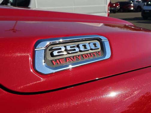 2024 RAM 2500 Big Horn Crew Cab 4x4 6'4' Box