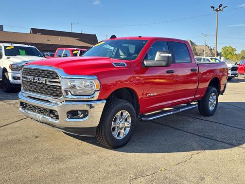 2024 RAM 2500 Big Horn Crew Cab 4x4 6'4' Box