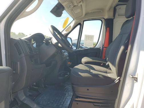 Bright White Clearcoat 2025 RAM ProMaster 2500 Tradesman