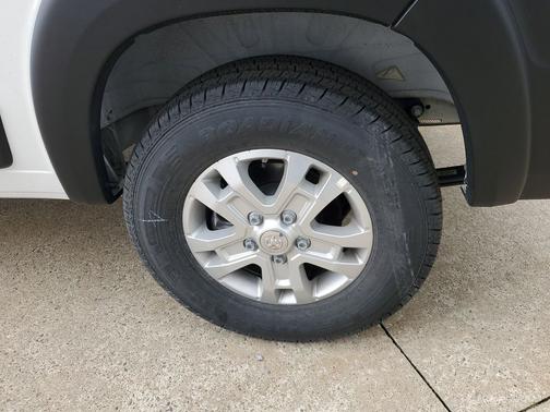 2025 RAM ProMaster 2500 Base