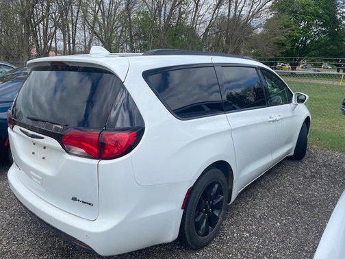 Bright White Clearcoat 2020 Chrysler Pacifica Hybrid Limited