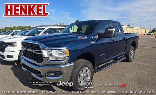 Patriot Blue Pearlcoat 2024 RAM 2500 Big Horn Crew Cab 4x4 6'4' Box