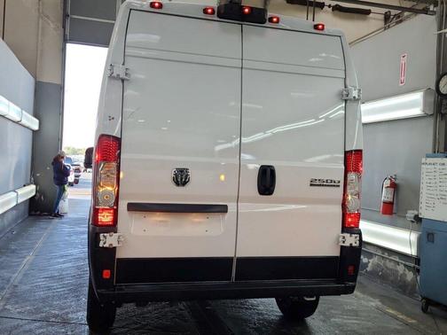 2025 RAM ProMaster 2500 Tradesman