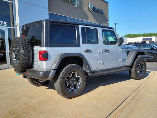 Silver Zynith Clearcoat 2023 Jeep Wrangler 4xe Rubicon