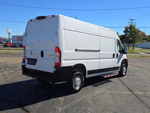 2025 RAM ProMaster 2500 Tradesman