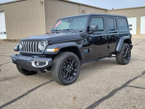 Black Clearcoat 2025 Jeep Wrangler 4xe Sahara