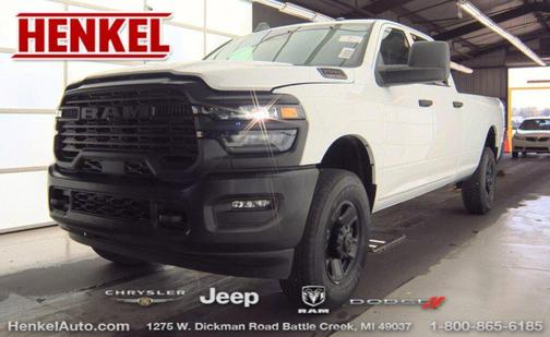 2025 RAM 2500 Tradesman Crew Cab 4x4 8' Box
