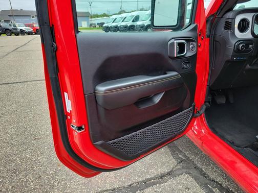 Firecracker Red Clearcoat 2025 Jeep Wrangler 4xe Sahara