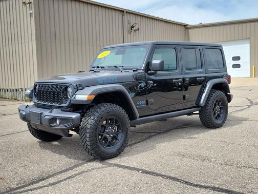 Black Clearcoat 2025 Jeep Wrangler 4xe Willys