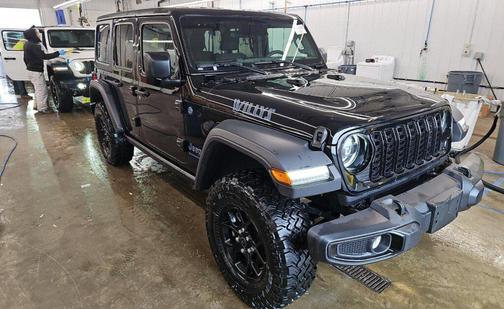 Black Clearcoat 2025 Jeep Wrangler 4xe Willys