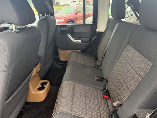 2012 Jeep Wrangler Unlimited Sahara